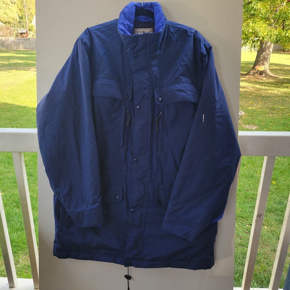 Men's LL Bean Coat Vintage blue  No Hood SZ‎ L. Pockets  On Pockets